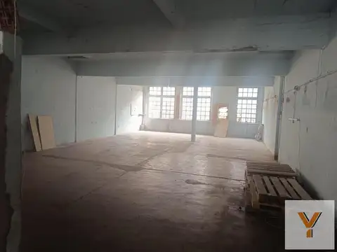 Galpón en venta - Oficina - 1 Baño - 220Mts2 - Floresta
