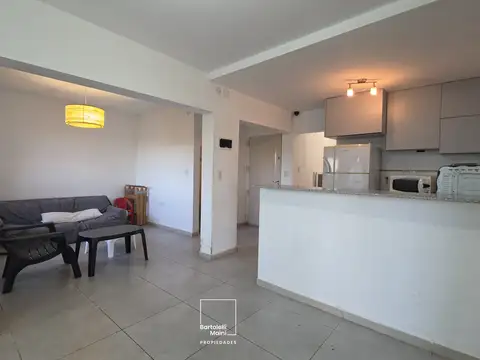 ALQUILER | Casa 4 Dormitorios con Pileta | Funes Town