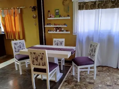 Depto Tipo Casa en Venta en Valentín Alsina, USD 84.000