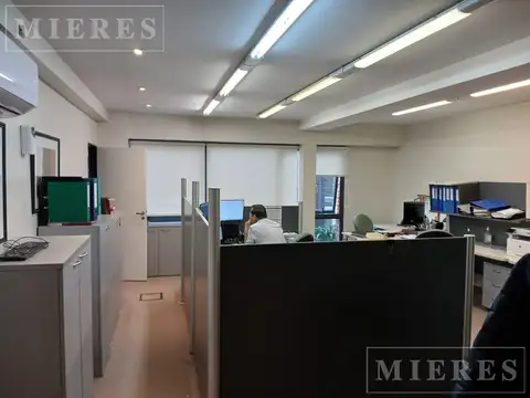 Oficina en Alquiler de 200 m2 en Lomas de San Isidro