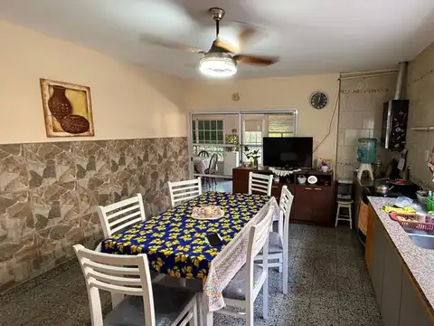 OPORTUNIDAD! SE VENDEN 3 PROPIEDADES EN UNA