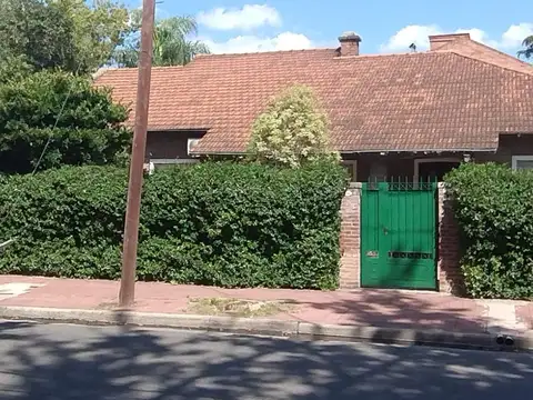 CASA TIPO CHALET  EN BARRIO INGLES 4 HABITACIONES