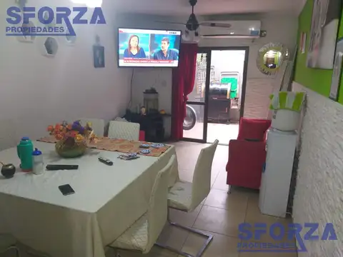 Depto Tipo Casa 4 ambientes con 1 baño