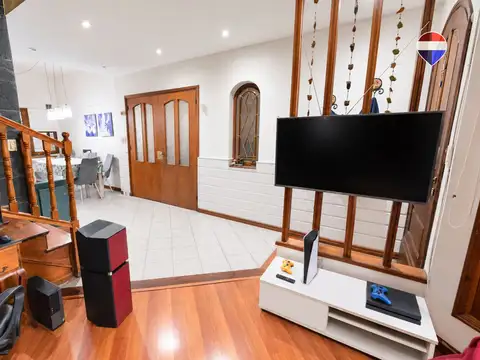 Casa 4 ambientes con 1 baño