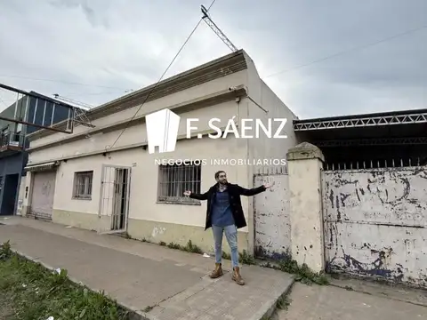 Galpón en venta con vivienda en Monte Grande