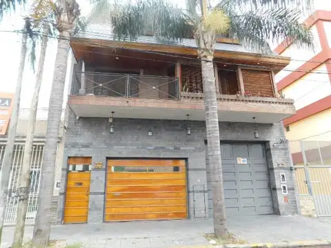 Excelente inmueble ubicado a 3 cuadras de plaza San Justo