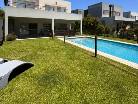 Casa - Los Castaños