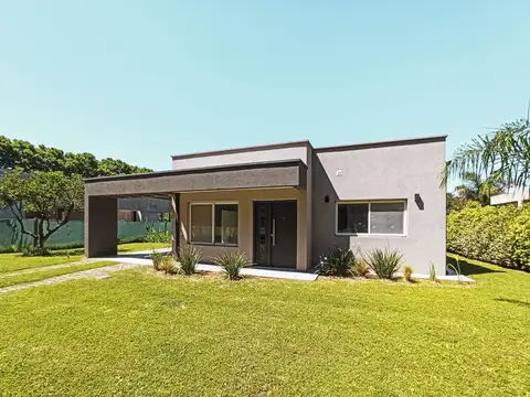 Casa de 2 dormitorios con pileta en Azahares del Parana
