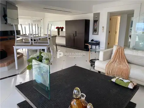 Departamento en Venta de 4 dormitorios