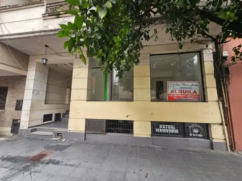 LOCAL COMERCIAL EN ALQUILER - GRAL PAZ  1080 -  Bº  SUR