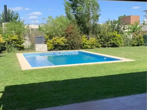 ALQUILER CASA EN ACEQUIAS ROLDAN