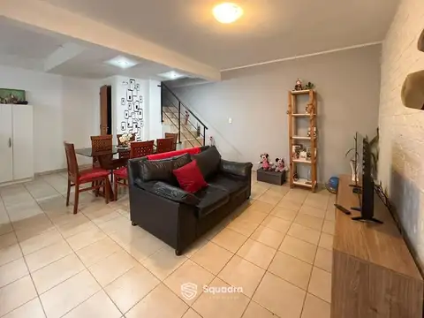 VENTA | PERMUTA - Casa de pasillo en PH - Rep. de la Sexta - Rosario.