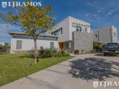 Casa en Puertos del Lago