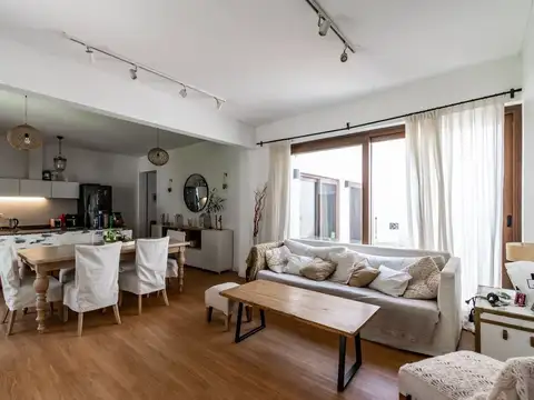 Depto Tipo Casa en Venta de 3 ambientes