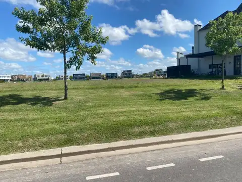 Terreno en Venta de 964,0 m2
