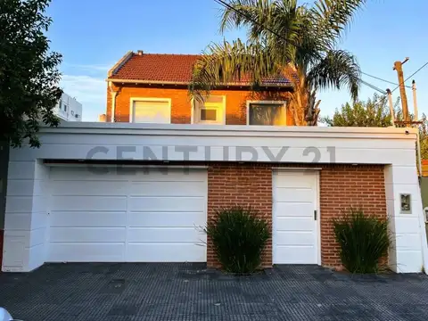 CASA DE 4 AMBIENTES VENTA RAMOS MEJIA PILETA Y COCHERA