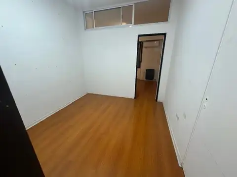 Oficina 2 ambientes con 1 baño