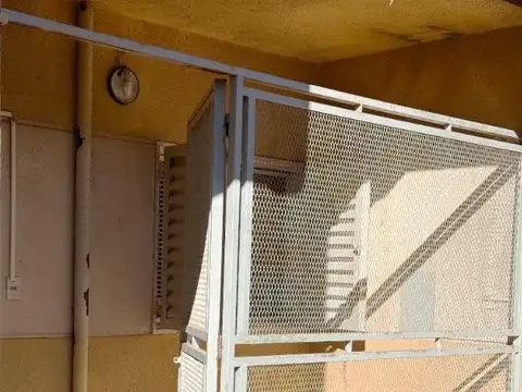 CASA EN VENTA - barrio 140 viviendas