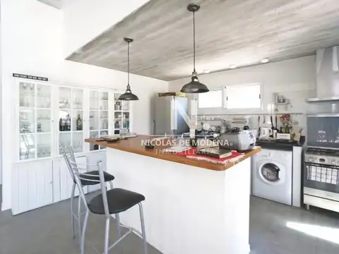 Casa 3 ambientes con 2 baños