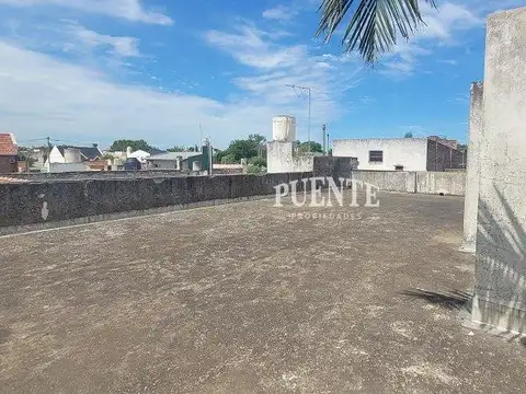 Casa 5 ambientes con 3 baños