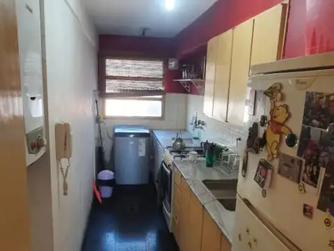 Paraguay 1000, Piso 8