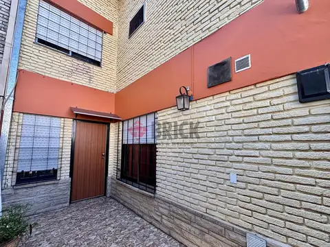Depto Tipo Casa en Venta de 2 dormitorios