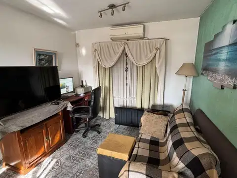 Depto Tipo Casa en Venta con 2 cocheras