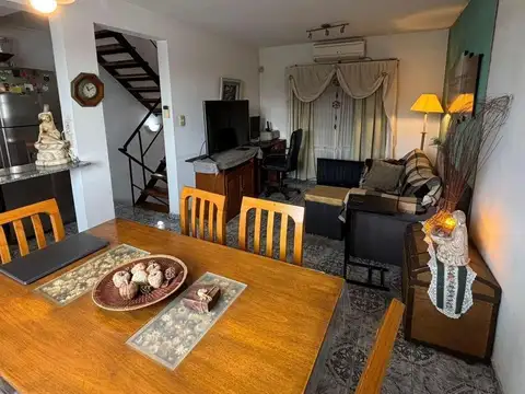 Depto Tipo Casa en Venta de 2 dormitorios