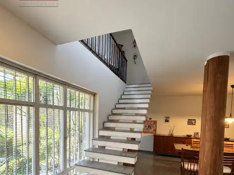 Casa 7 ambientes con 1 baño