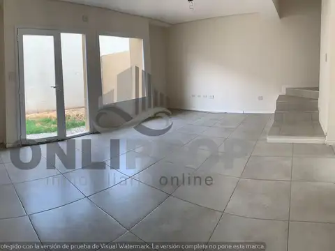 Casa 5 ambientes con 2 baños