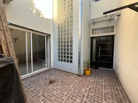 Depto Tipo Casa en Venta de 4 ambientes