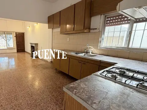 Casa en Alquiler en Temperley, $ 1.100.000