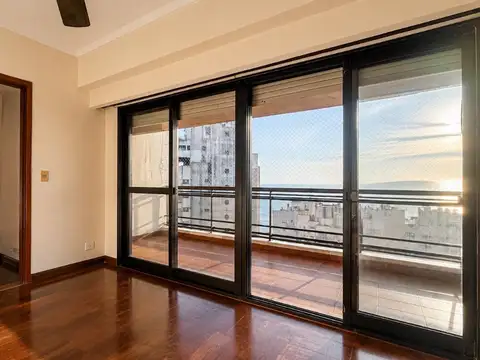 Carlos Alvear 2100