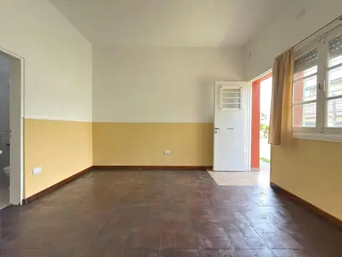 Depto Tipo Casa en Alquiler de Monoambiente
