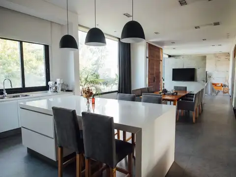 Venta casa bella vista ba village con pileta