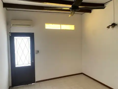 Depto Tipo Casa en Alquiler de 2 dormitorios