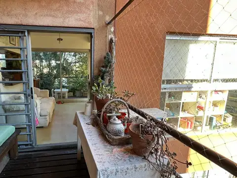 VENTA- EXCELENTE DUPLEX 3 AMB-  CON COCHERA- MUY LUMINOSO