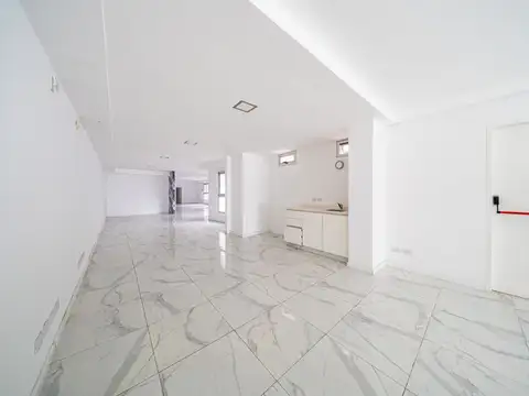 Oficina en Alquiler en Puerto Norte, USD 1.700