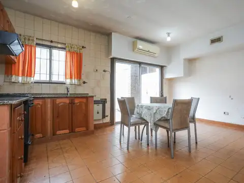 VENTA CASA 4 AMB. A/REFACCIONAR EN SAN MARTIN