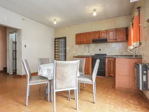 Casa en Venta en Villa Lynch, USD 130.000