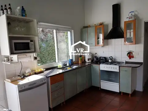Casa en Alquiler Temporal con 2 cocheras