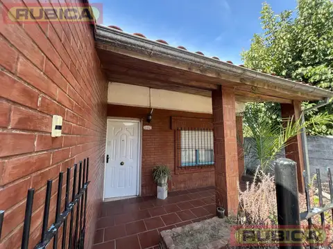 Casa en Villa De Mayo