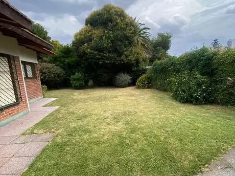 PARQUE LURO: CONFORTABLE CHALET DE 4 AMB C DEPENDENCIA
