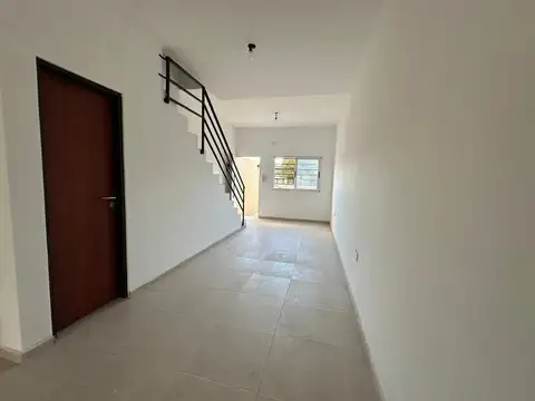 Depto Tipo Casa 3 ambientes con 1 baño