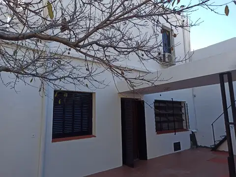 Casa en Venta en Bernal, USD 250.000