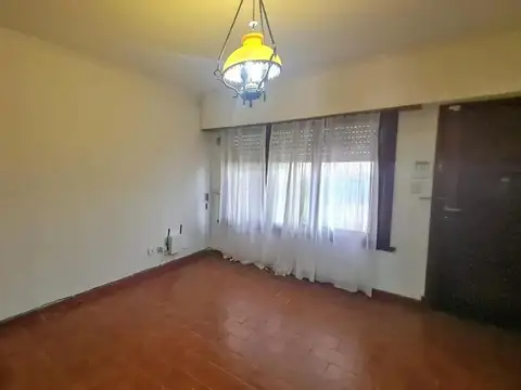 Casa en Venta en Villa Primera, USD 100.000