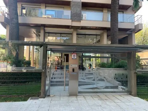 Sarmiento 800, Piso 2