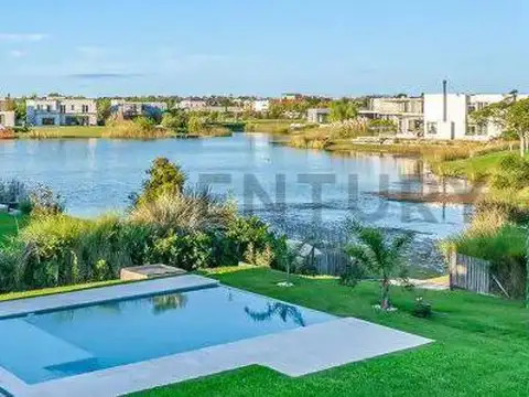 Puertos del Lago Barrio Muelles