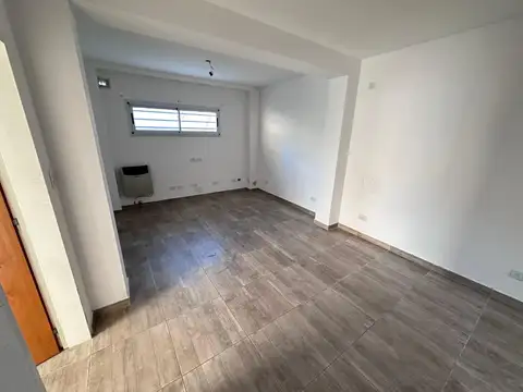 ALQUILER DEPTO TRES AMBIENTES BERNAL