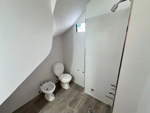 ALQUILER DEPTO TRES AMBIENTES BERNAL